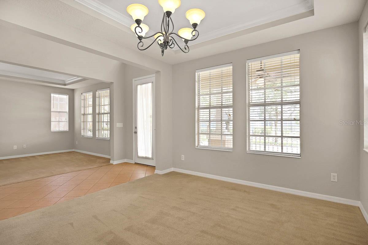 Image 9 of 37 For 16205 Palmettoglen Court