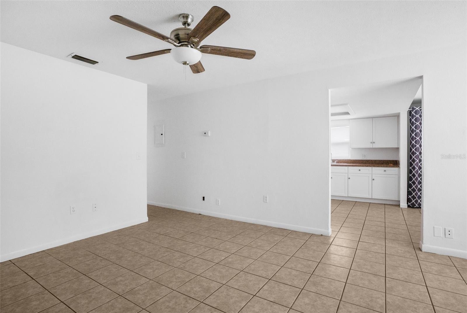Image 3 of 20 For 312 Tomlin Street
