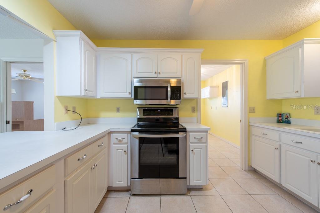Image 10 of 44 For 106 Silverbell Court