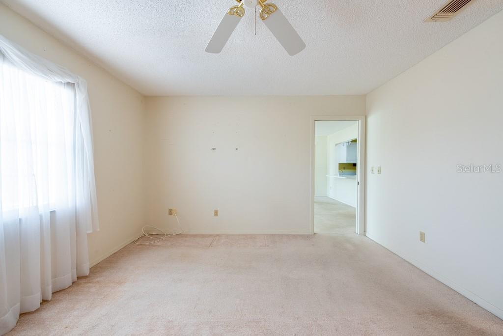 Image 19 of 44 For 106 Silverbell Court