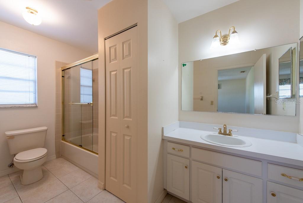 Image 25 of 44 For 106 Silverbell Court