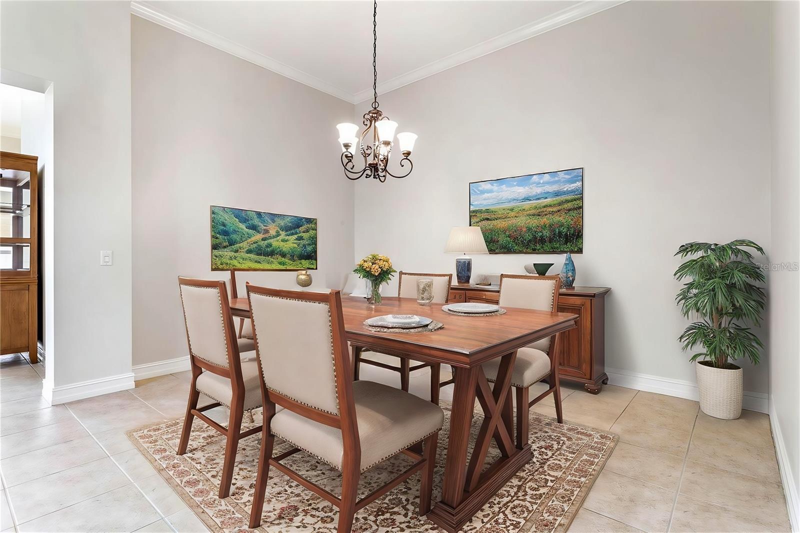 Image 13 of 44 For 4949 Sandy Brook Cir