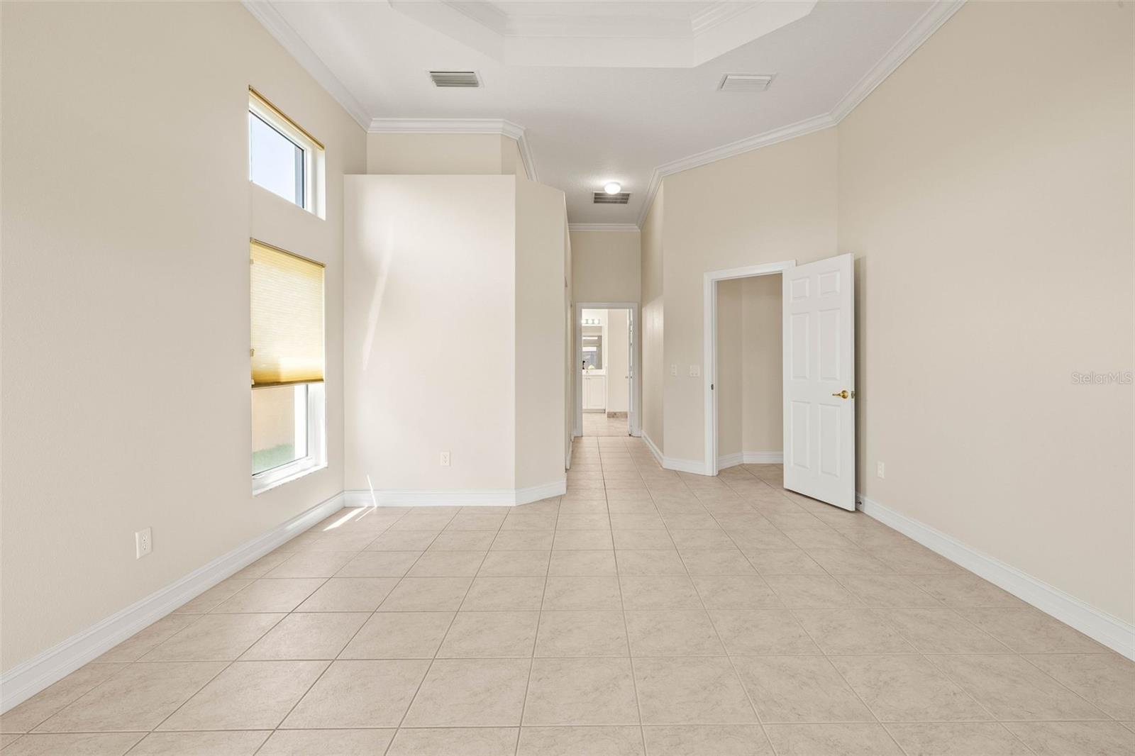 Image 24 of 44 For 4949 Sandy Brook Cir