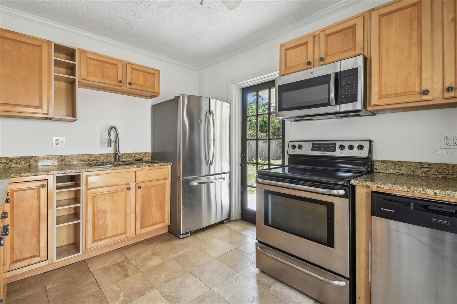Image 17 of 44 For 3315 Pearl Avenue