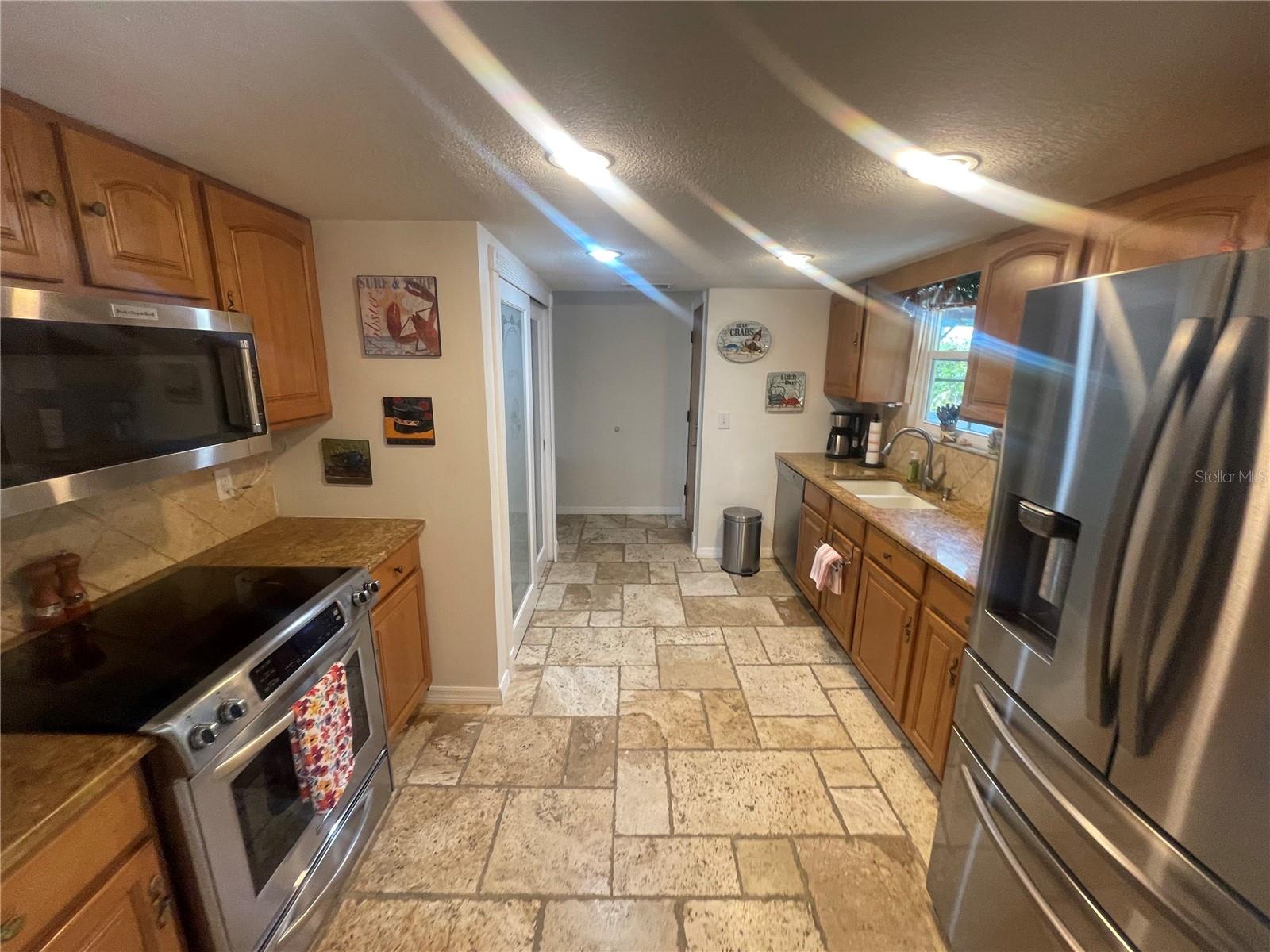 Image 22 of 44 For 6073 115th Avenue N