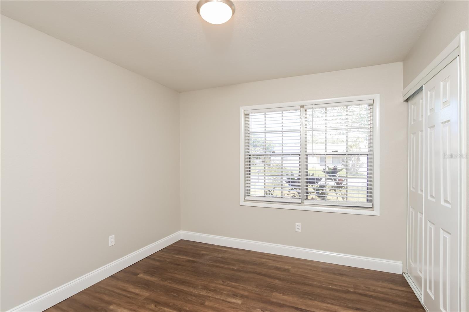 Image 12 of 18 For 481 Ralwood Lane Ne