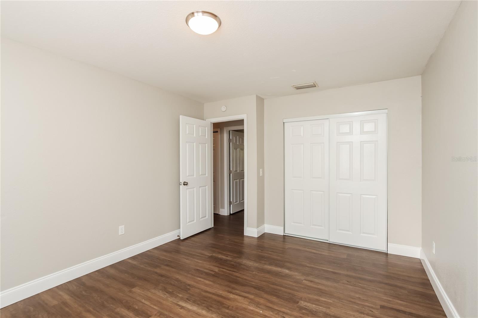 Image 9 of 18 For 481 Ralwood Lane Ne