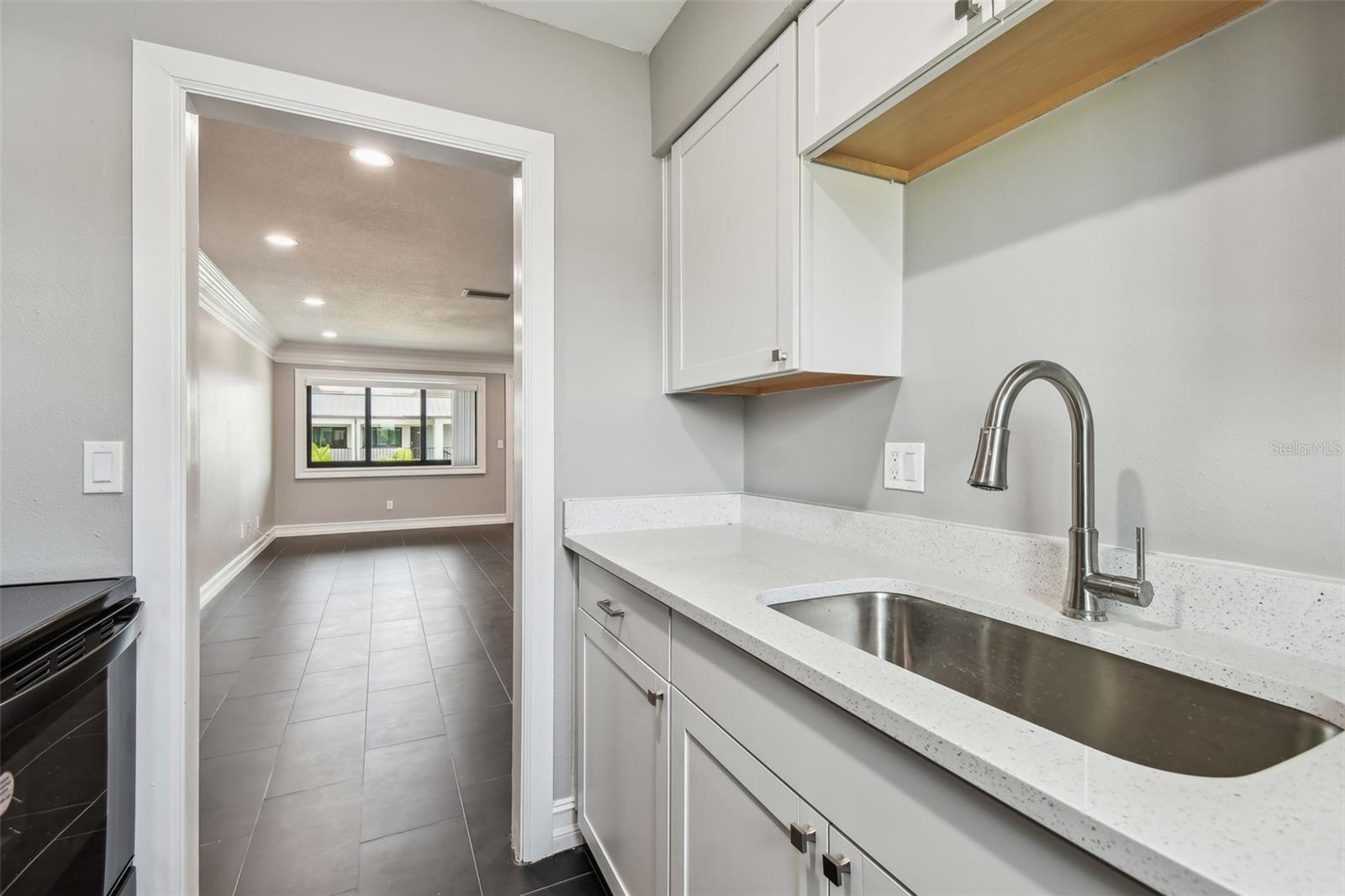 Image 14 of 55 For 2942 Bay Drive 31
