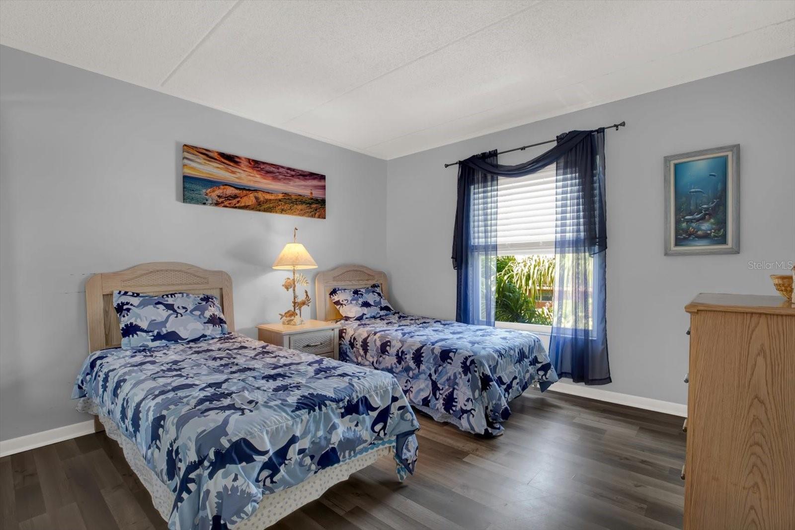 Image 17 of 37 For 12760 Indian Rocks Road 578