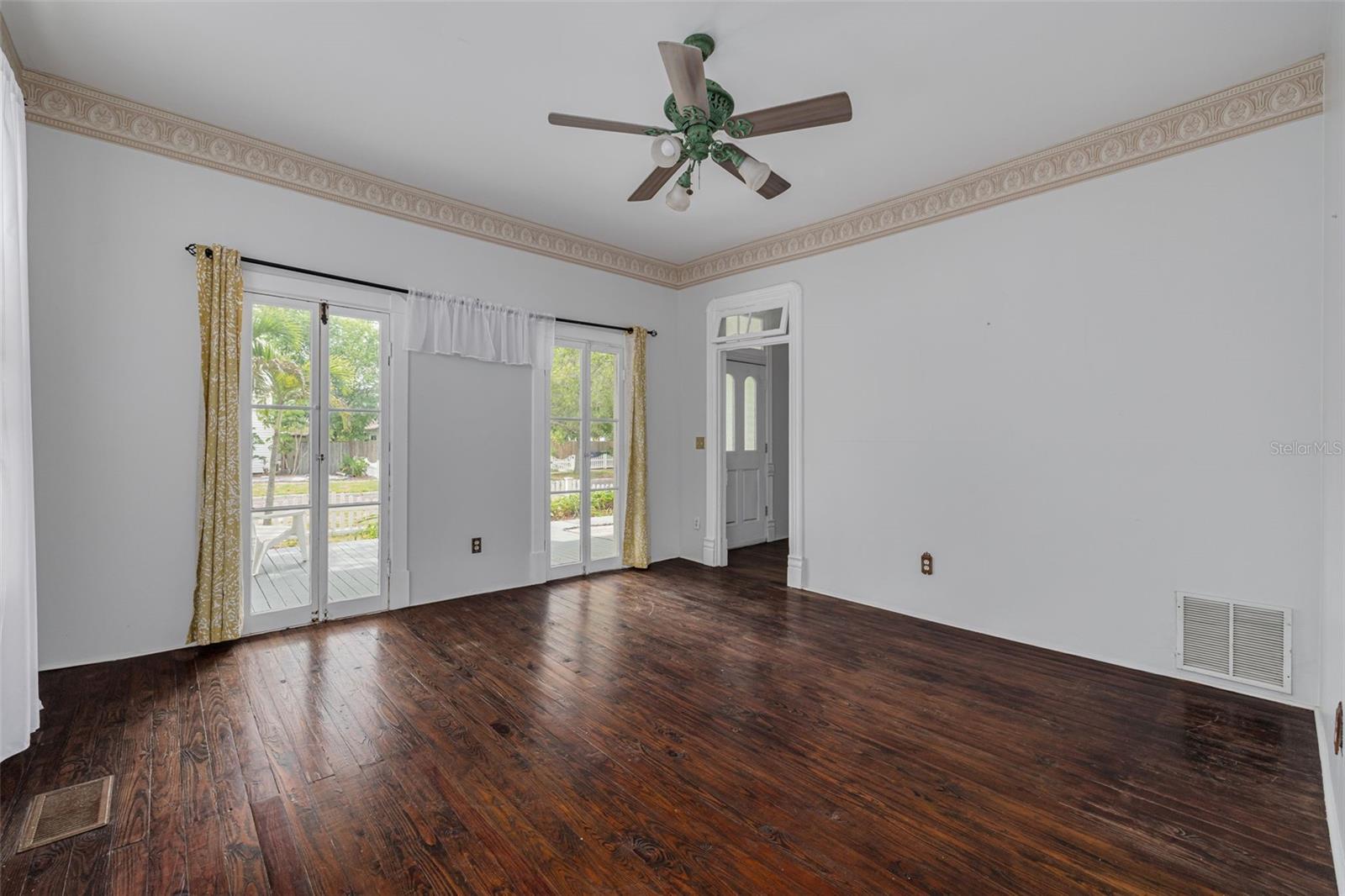 Image 10 of 42 For 6904 Fitzgerald Street
