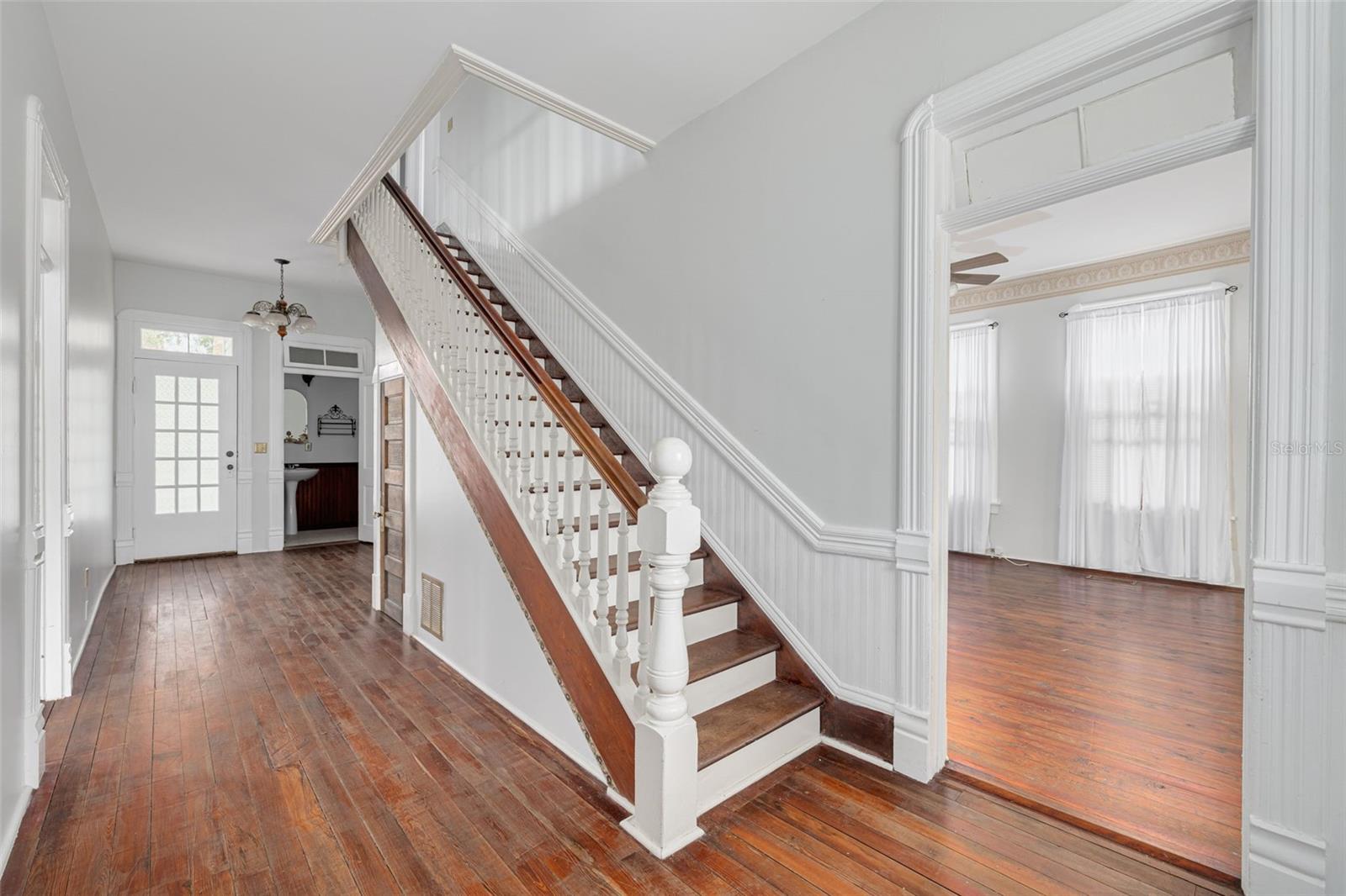 Image 8 of 42 For 6904 Fitzgerald Street
