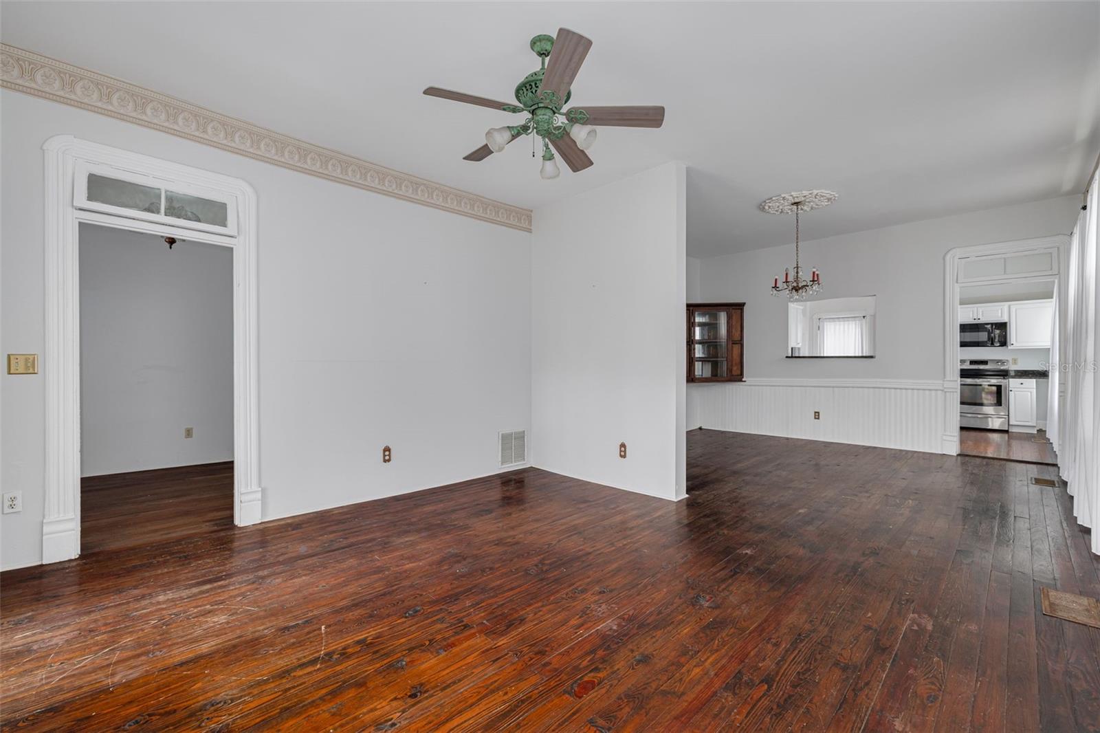 Image 9 of 42 For 6904 Fitzgerald Street