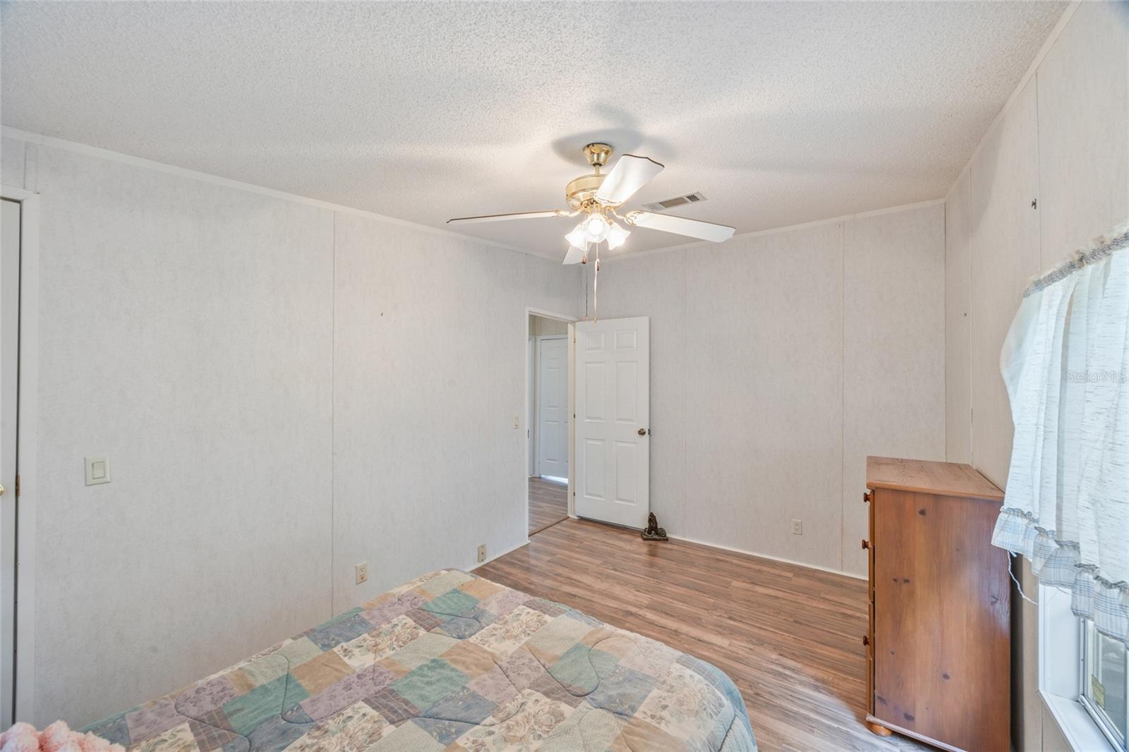 Image 13 of 28 For 4815 Charleston Avenue