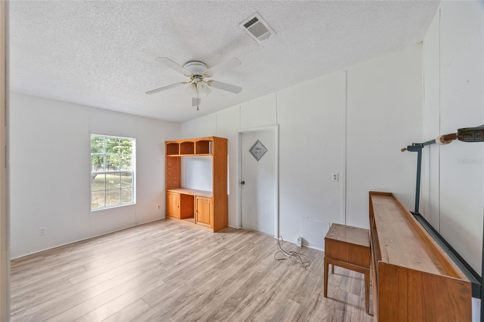 Image 15 of 28 For 4815 Charleston Avenue