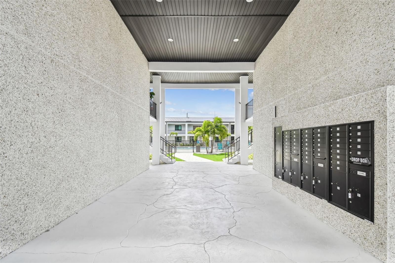 Image 33 of 54 For 2942 Bay Drive 8