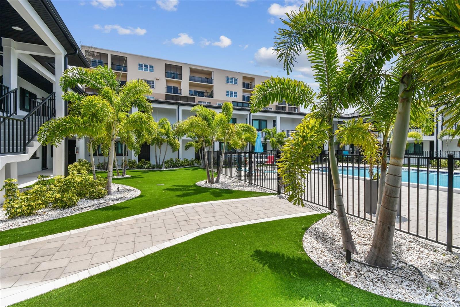 Image 37 of 54 For 2942 Bay Drive 8