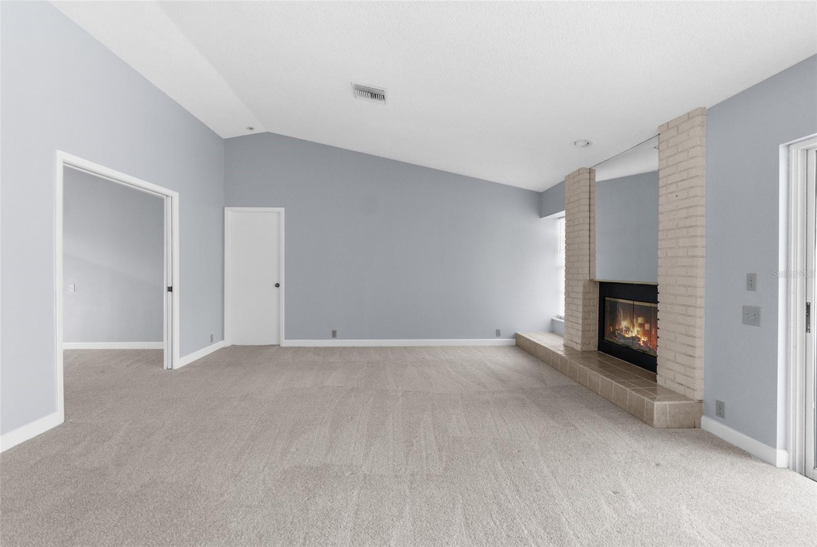 Image 5 of 26 For 8701 Braxton Drive