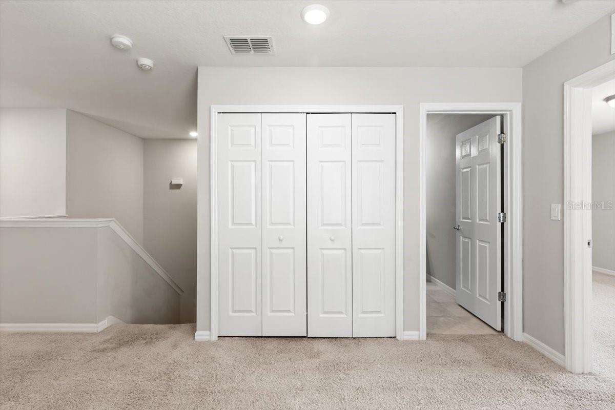 Listing photo id 12 for 5344 Sylvester Loop