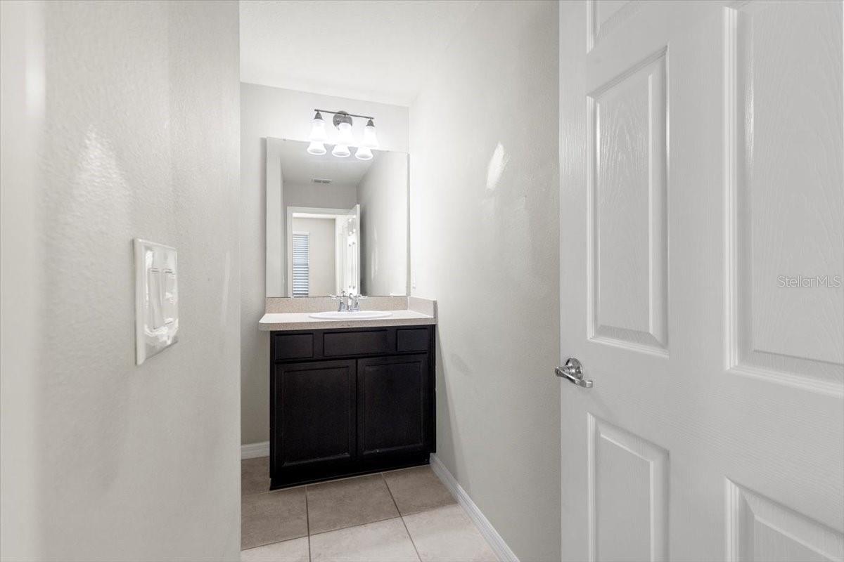 Listing photo id 14 for 5344 Sylvester Loop
