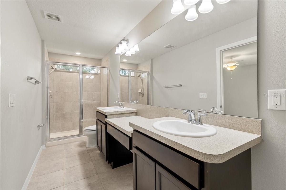 Listing photo id 21 for 5344 Sylvester Loop