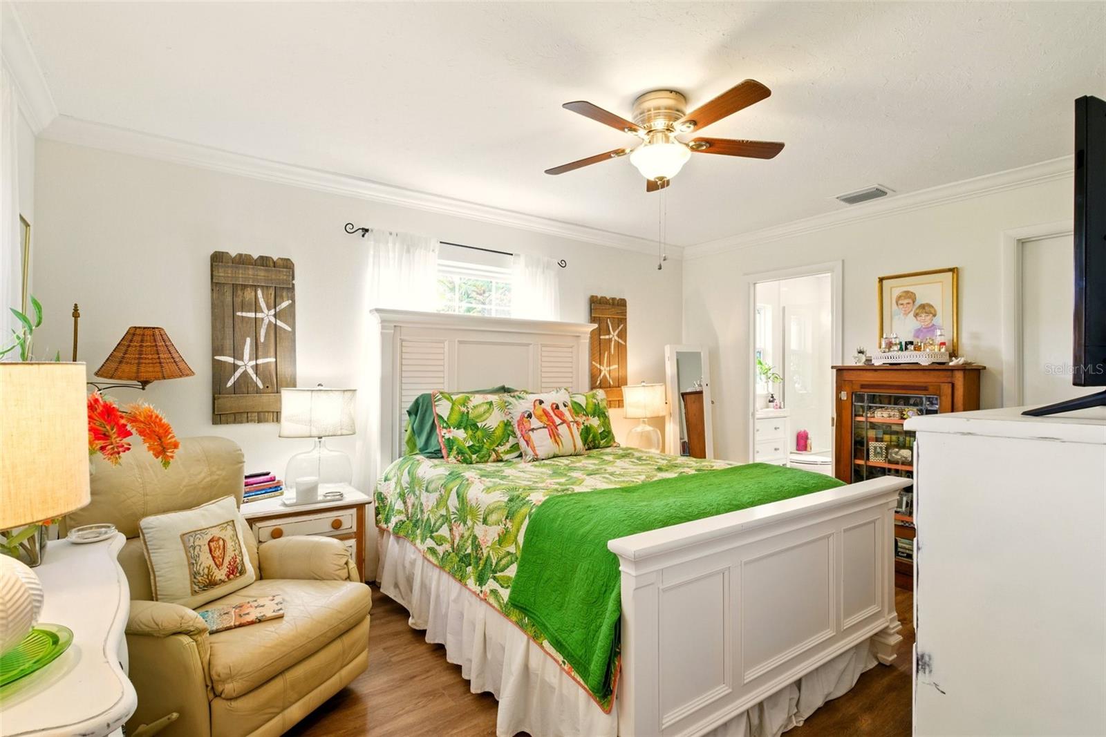 Image 9 of 26 For 7208 Pointe West Boulevard