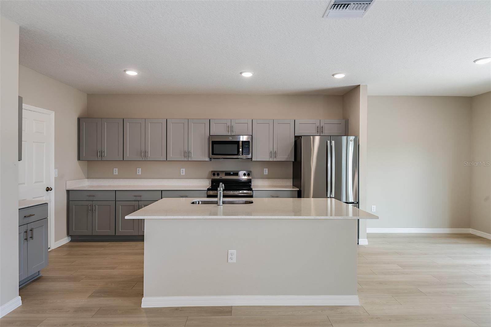 Image 7 of 19 For 37114 Sagemoor Drive
