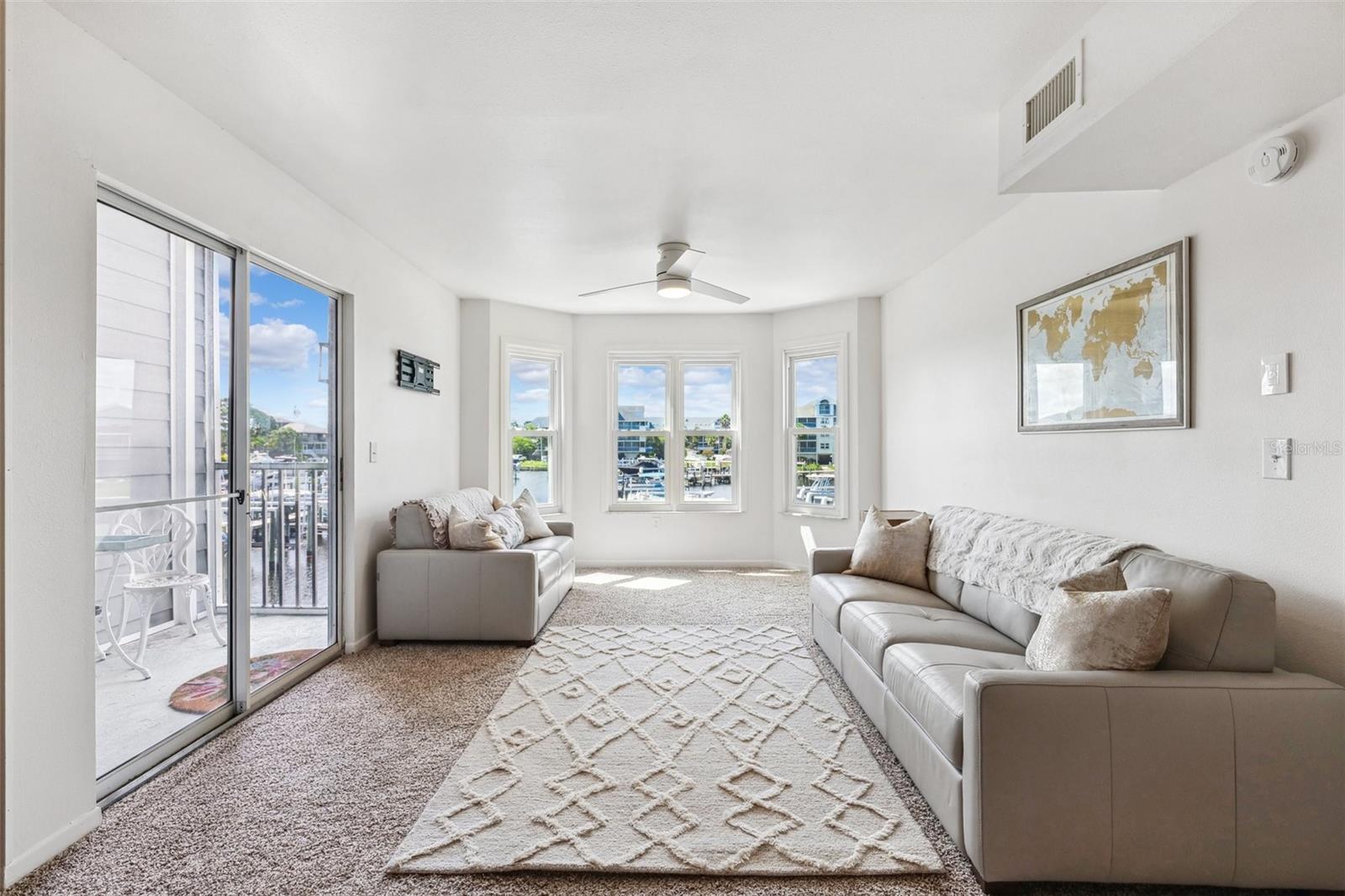 Image 11 of 32 For 5712 Biscayne Court 103