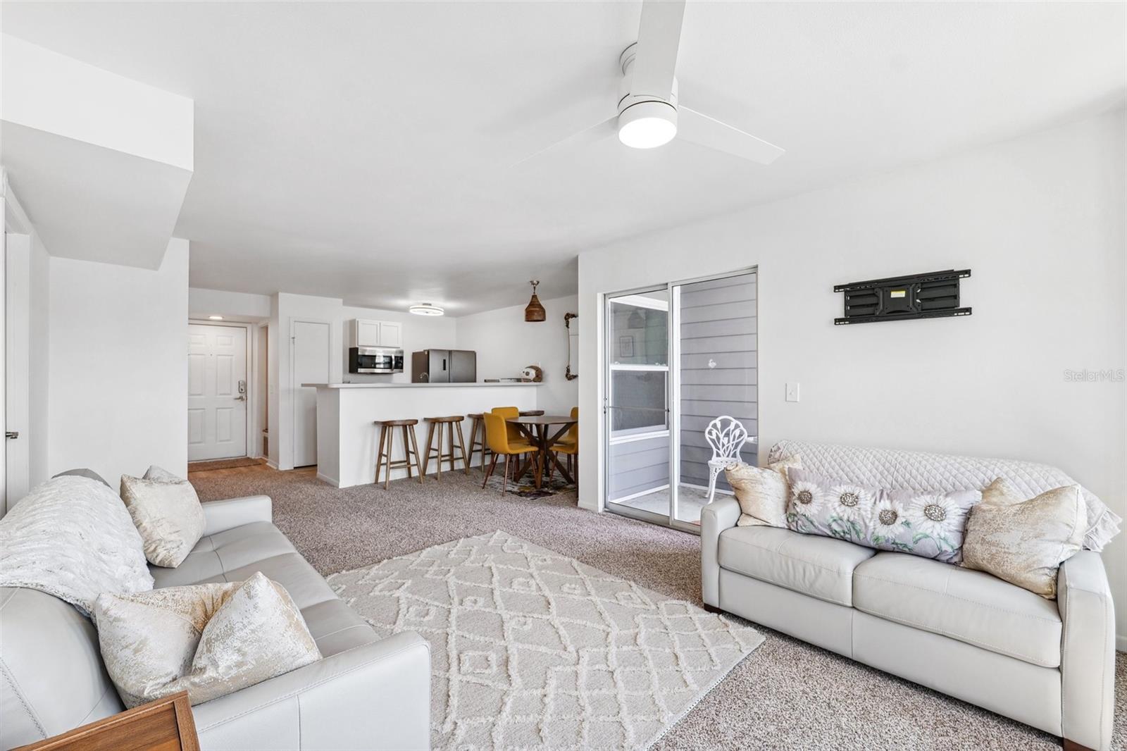 Image 12 of 32 For 5712 Biscayne Court 103