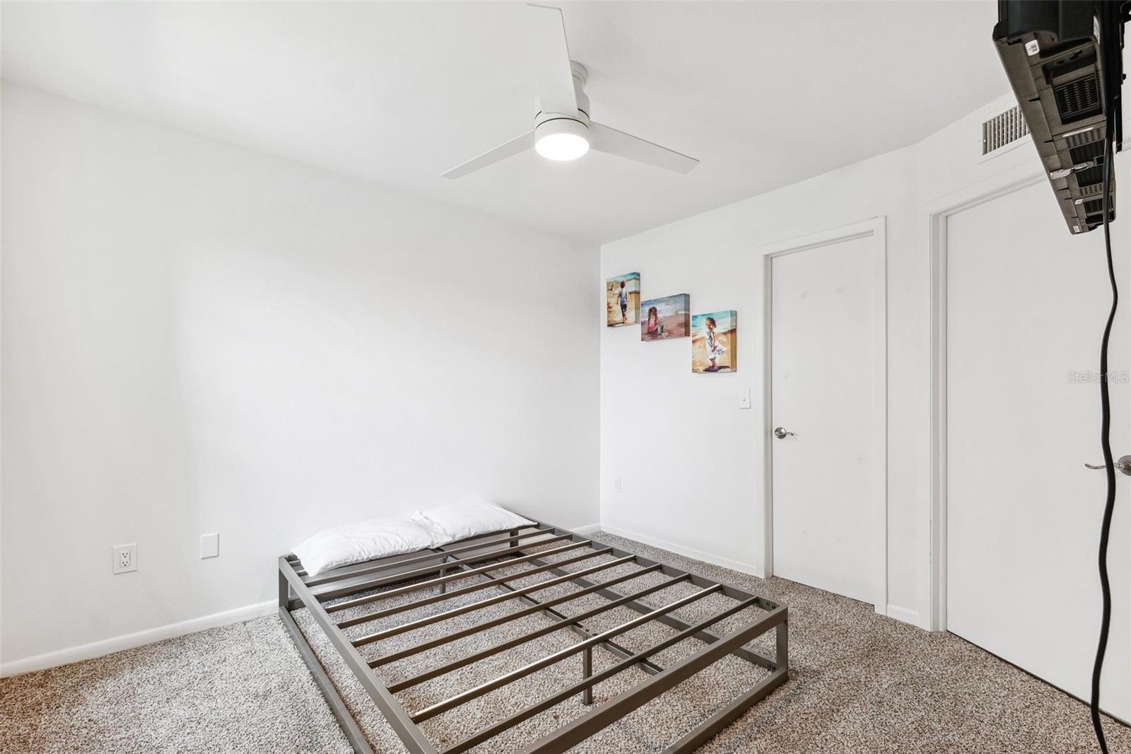 Image 15 of 32 For 5712 Biscayne Court 103