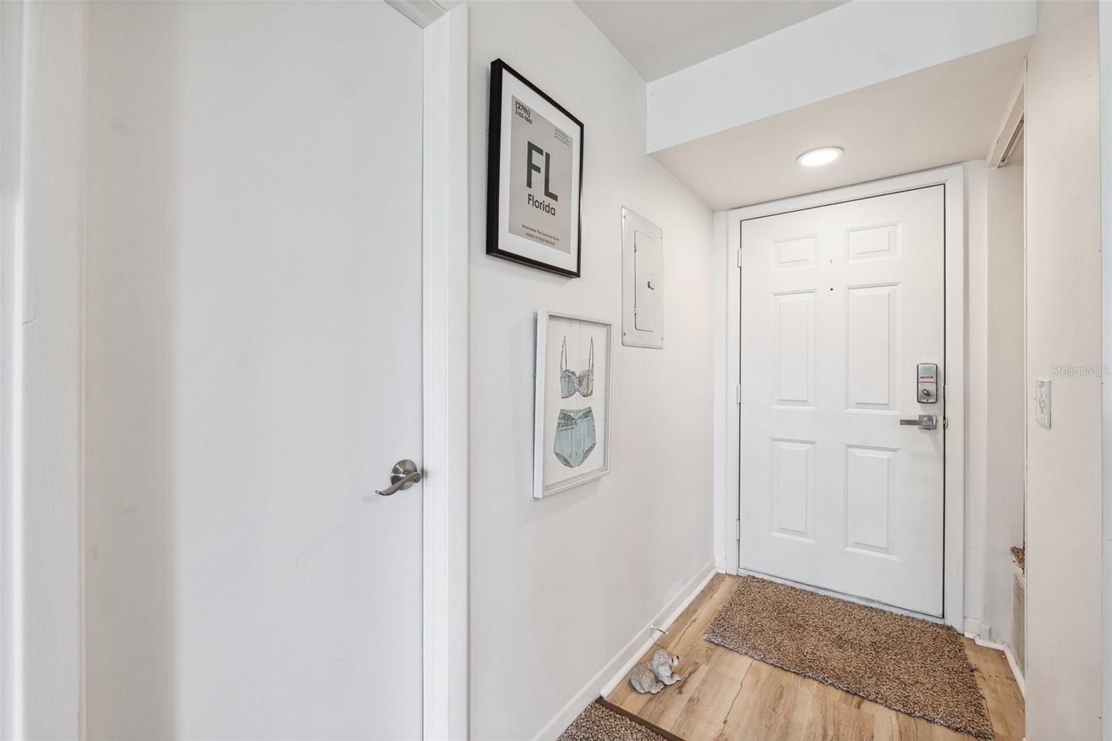 Image 4 of 32 For 5712 Biscayne Court 103