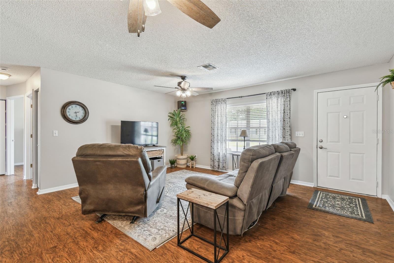 Image 10 of 57 For 12106 Meadow Lane