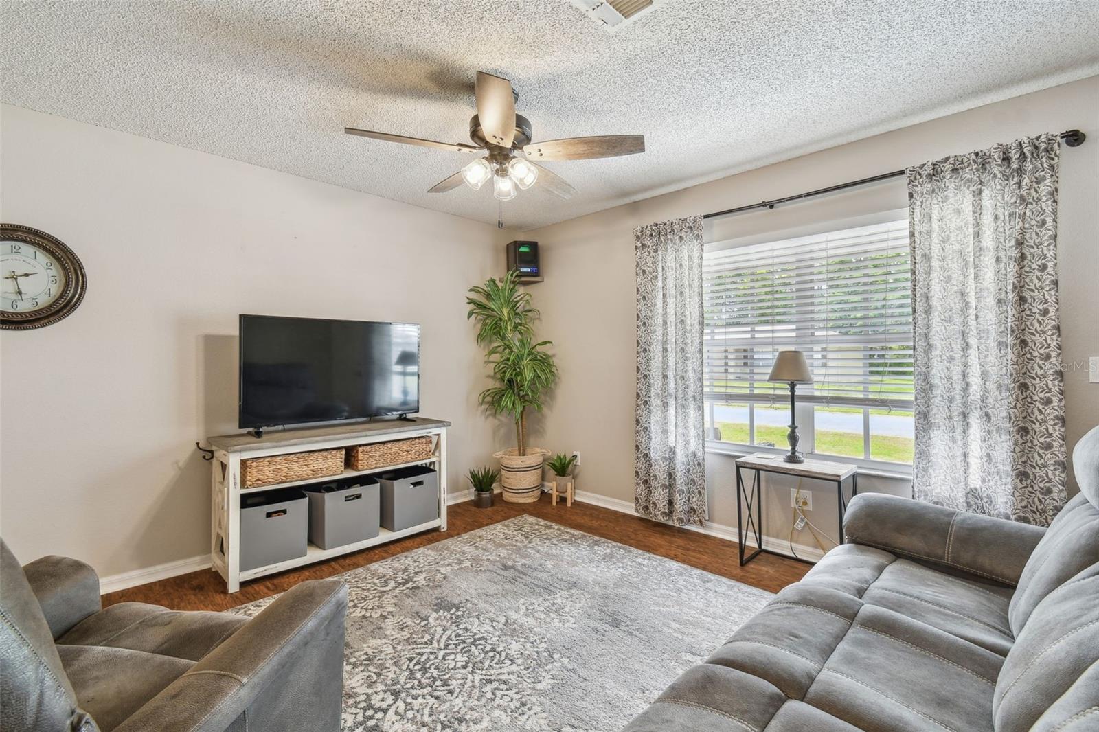 Image 9 of 57 For 12106 Meadow Lane
