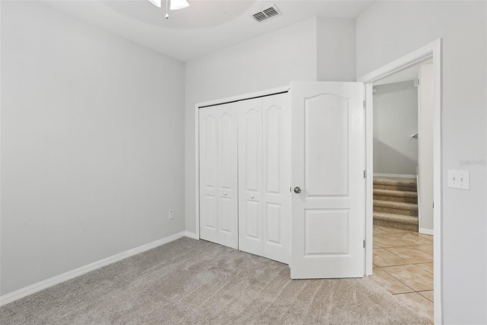 Listing photo id 13 for 1119 Ballard Green Place