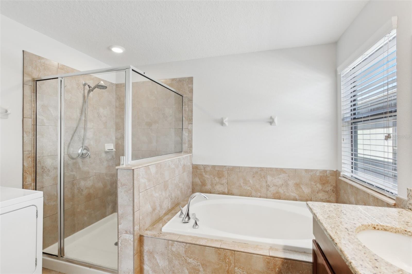 Listing photo id 20 for 1119 Ballard Green Place