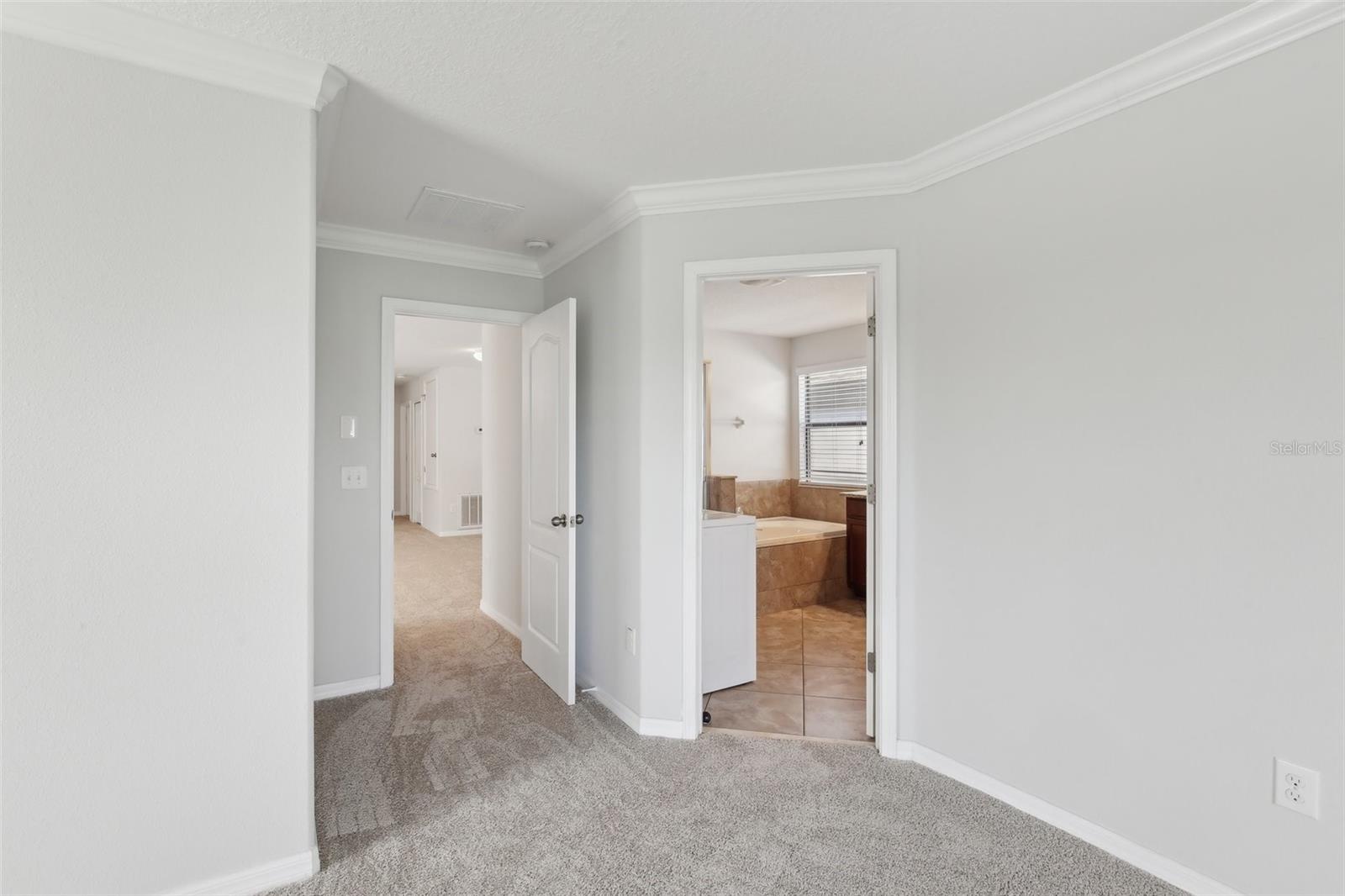 Listing photo id 22 for 1119 Ballard Green Place