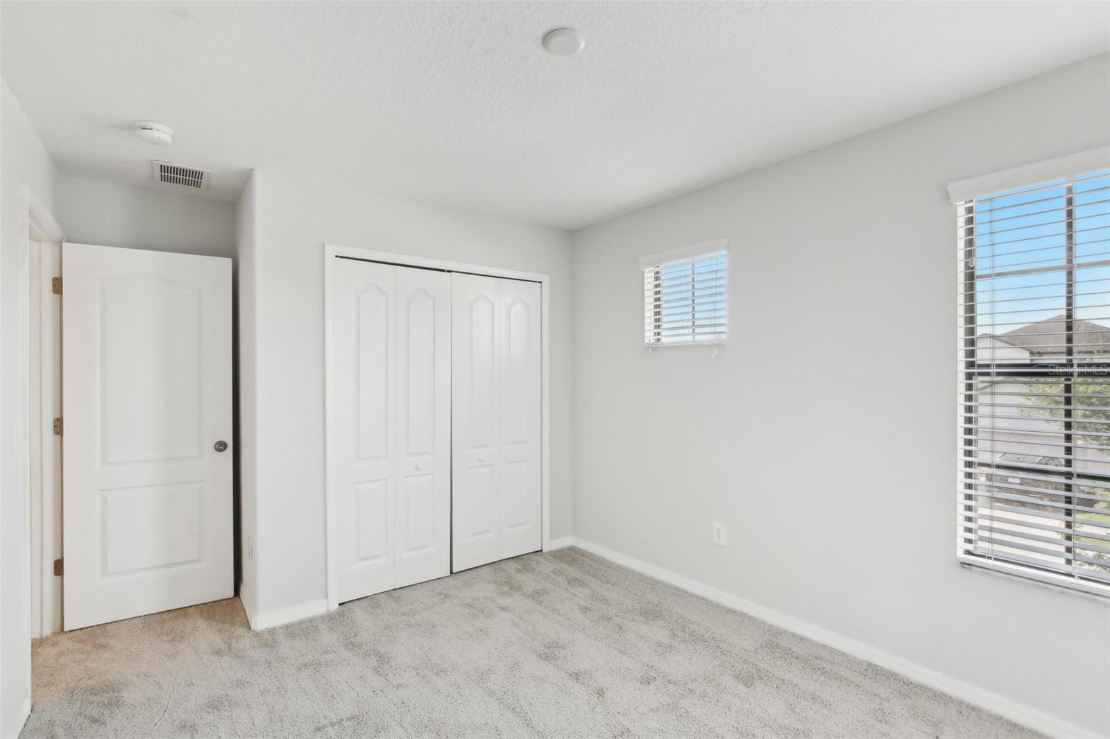 Listing photo id 32 for 1119 Ballard Green Place