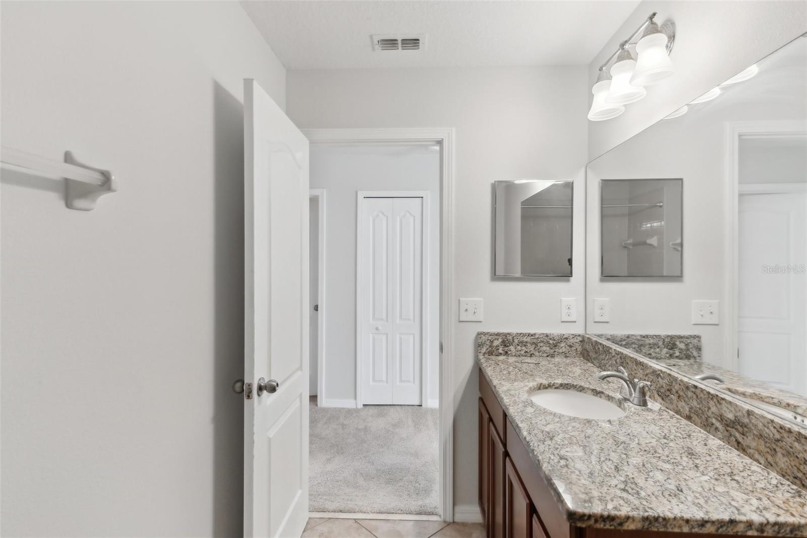 Listing photo id 35 for 1119 Ballard Green Place
