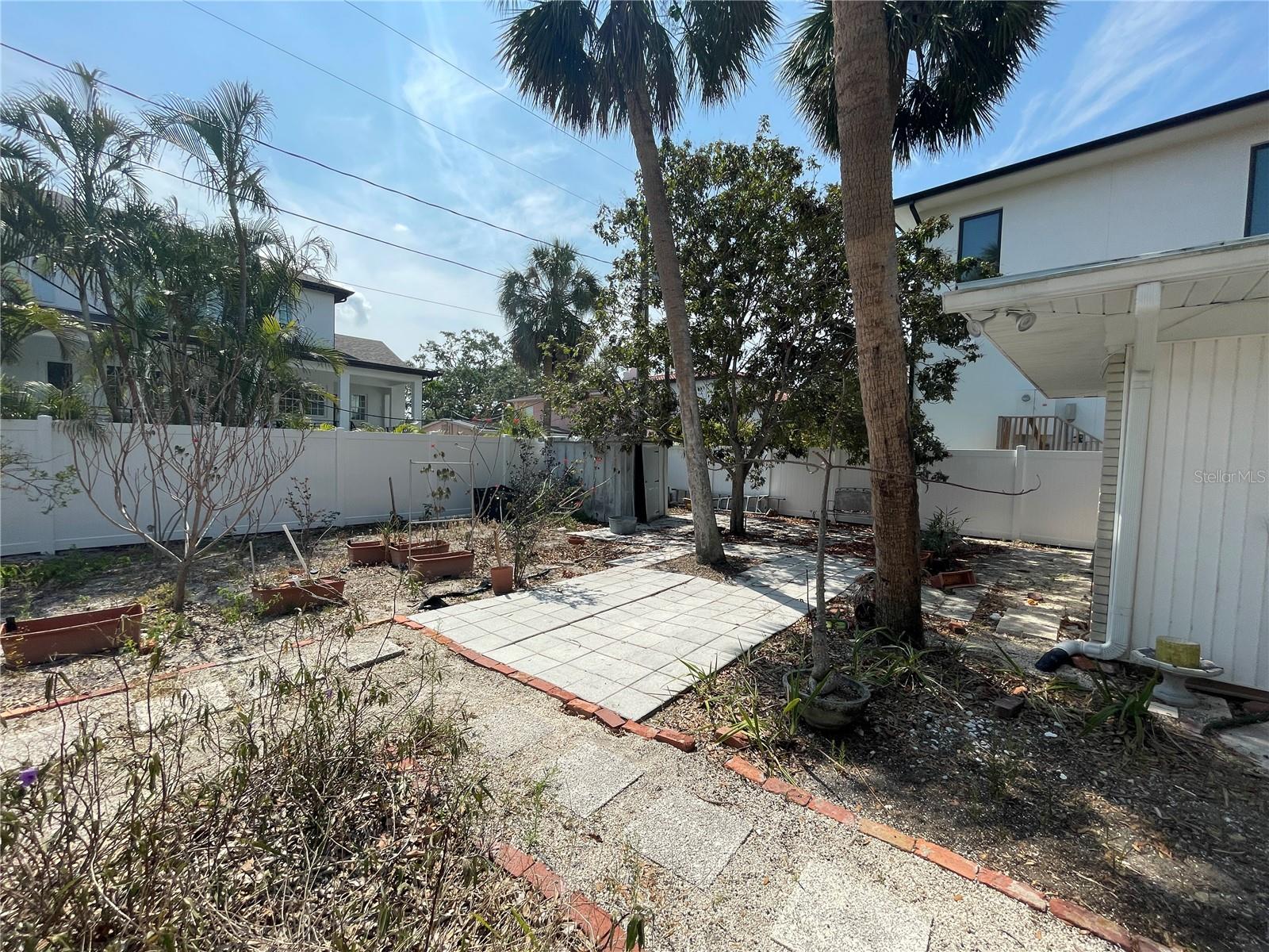 Image 19 of 21 For 3602 Beach Drive