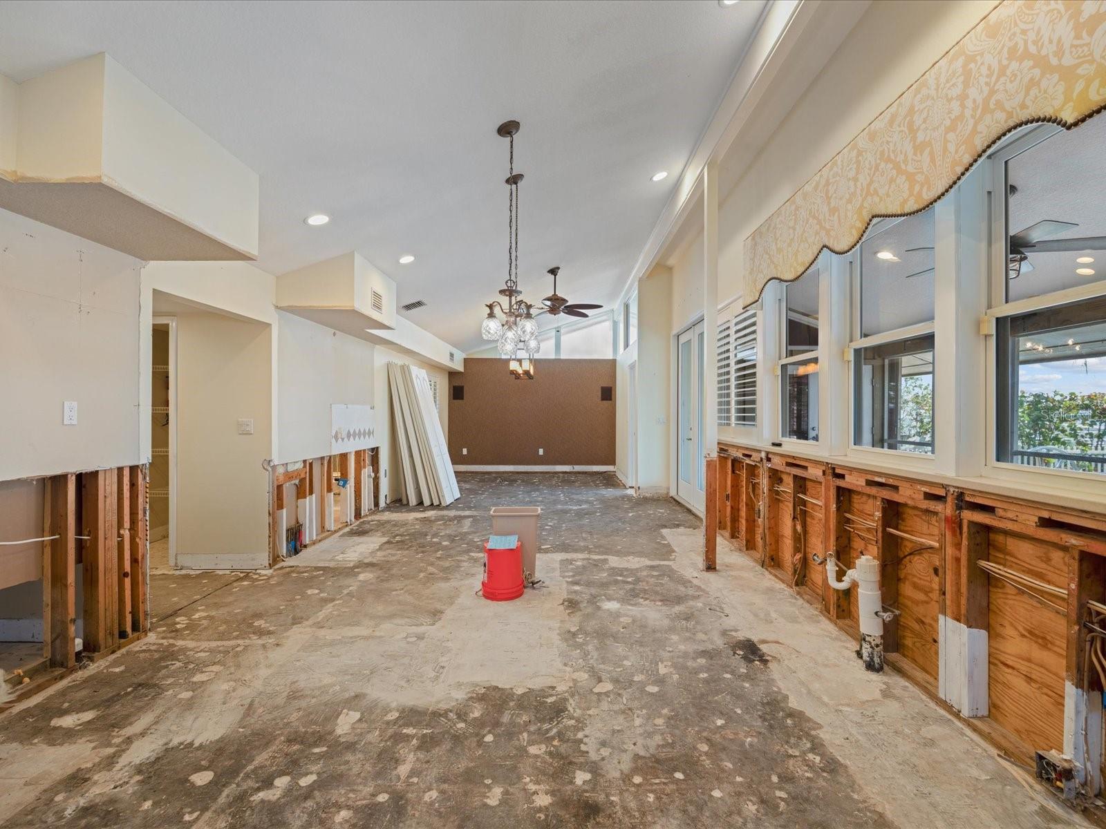 Image 13 of 67 For 150 Carlyle Drive