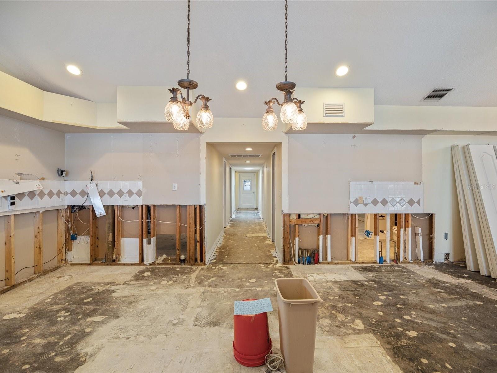 Image 21 of 67 For 150 Carlyle Drive