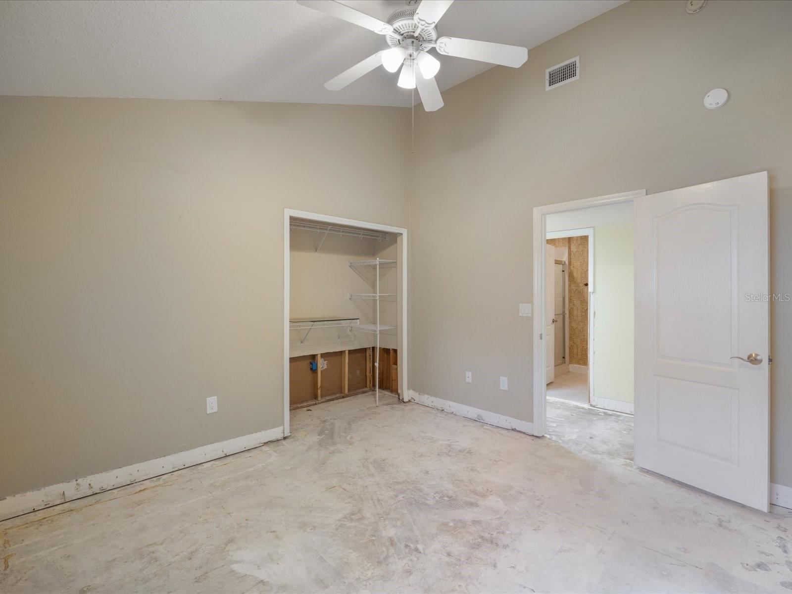 Image 37 of 67 For 150 Carlyle Drive