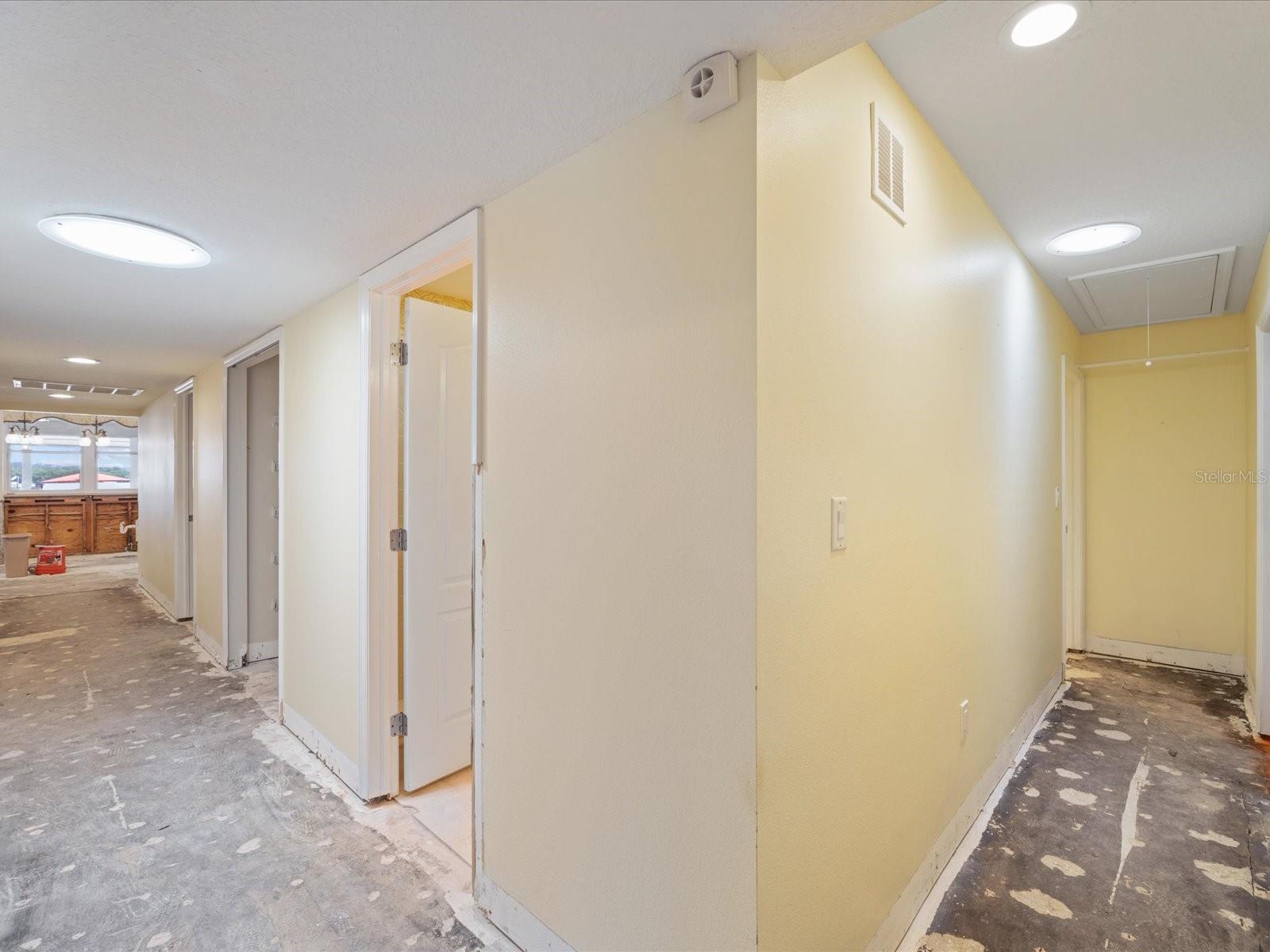 Image 38 of 67 For 150 Carlyle Drive