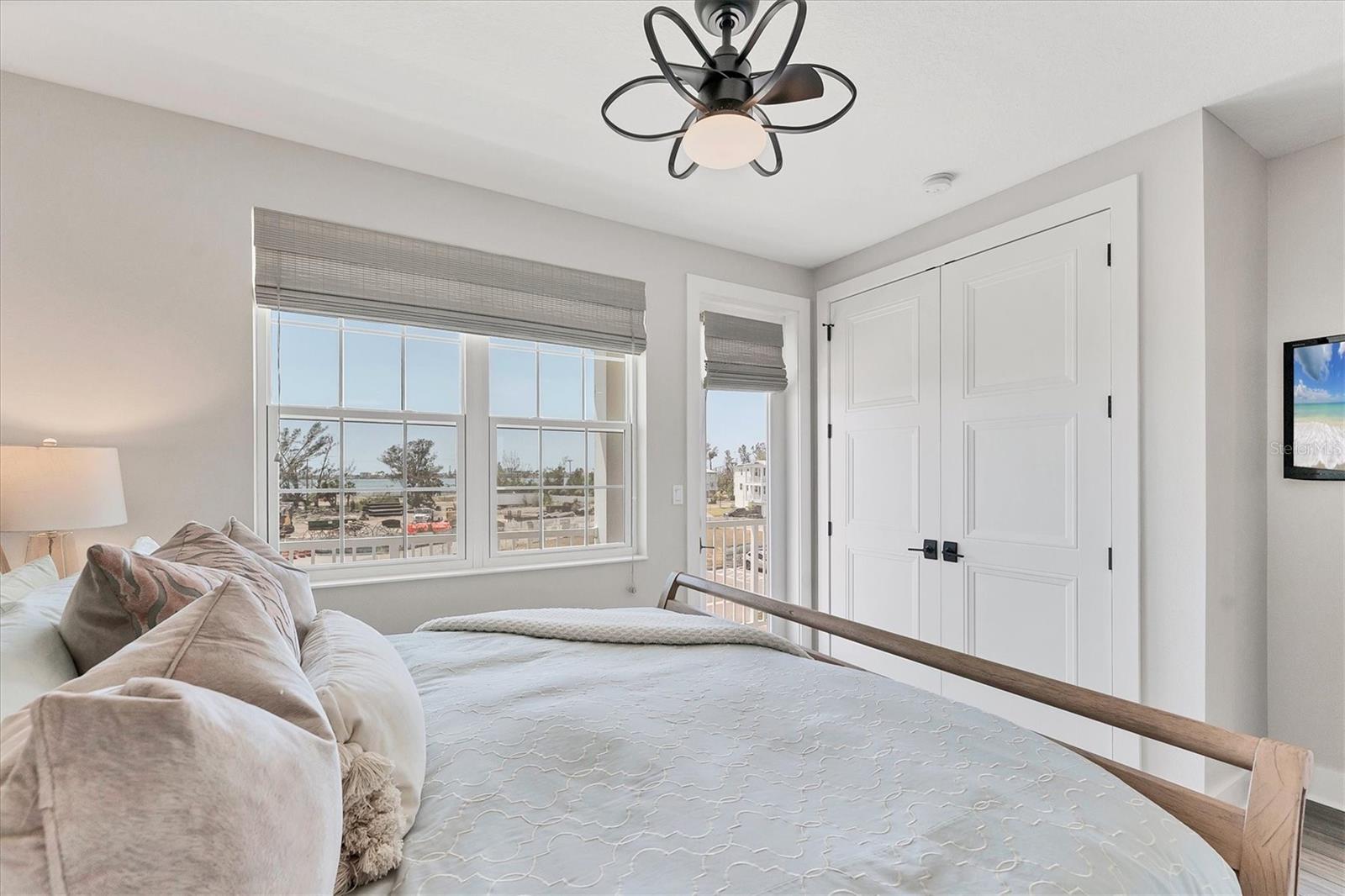 Image 40 of 60 For 4357 Marina View Way