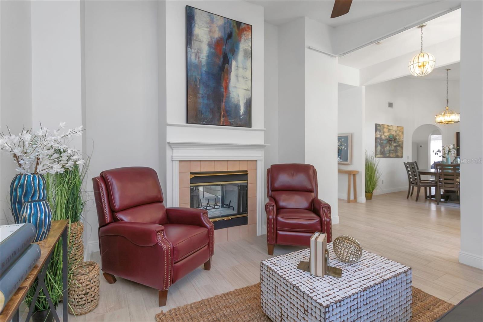 Image 6 of 45 For 3908 Lithia Ridge Boulevard