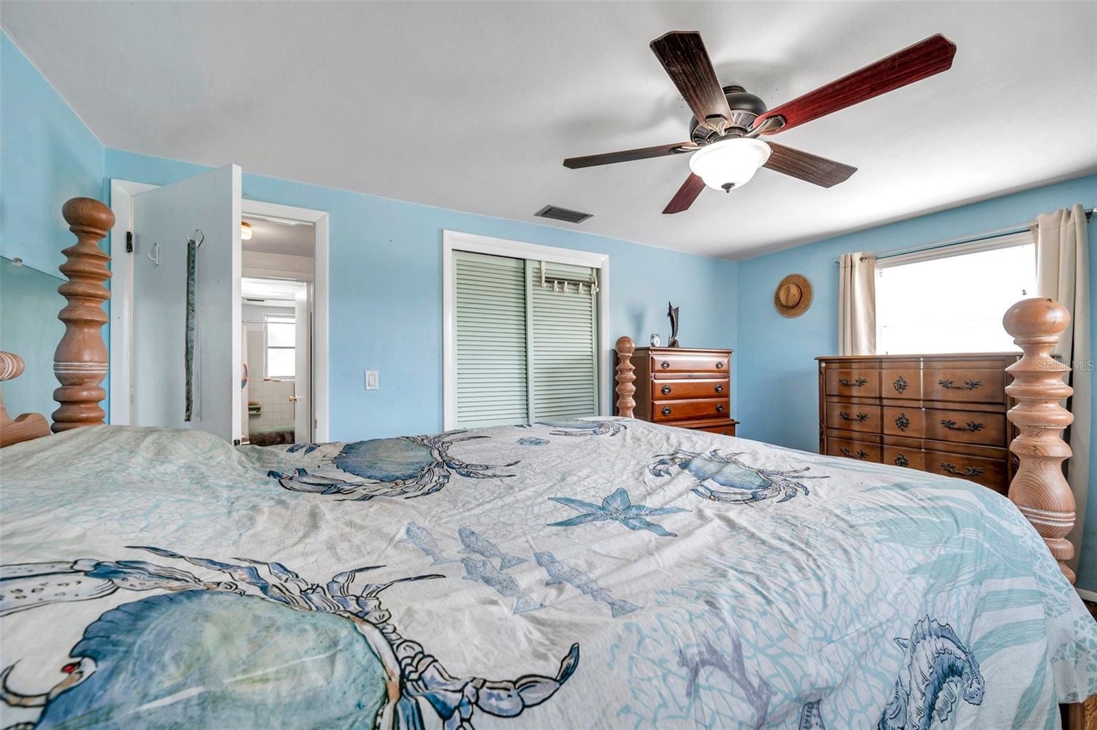 Image 14 of 46 For 3621 Beacon Square Drive