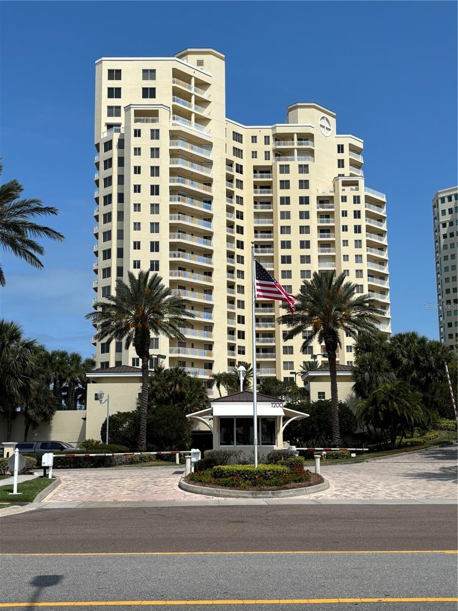 Listing Details for 1200 Gulf Boulevard 404, CLEARWATER BEACH, FL 33767