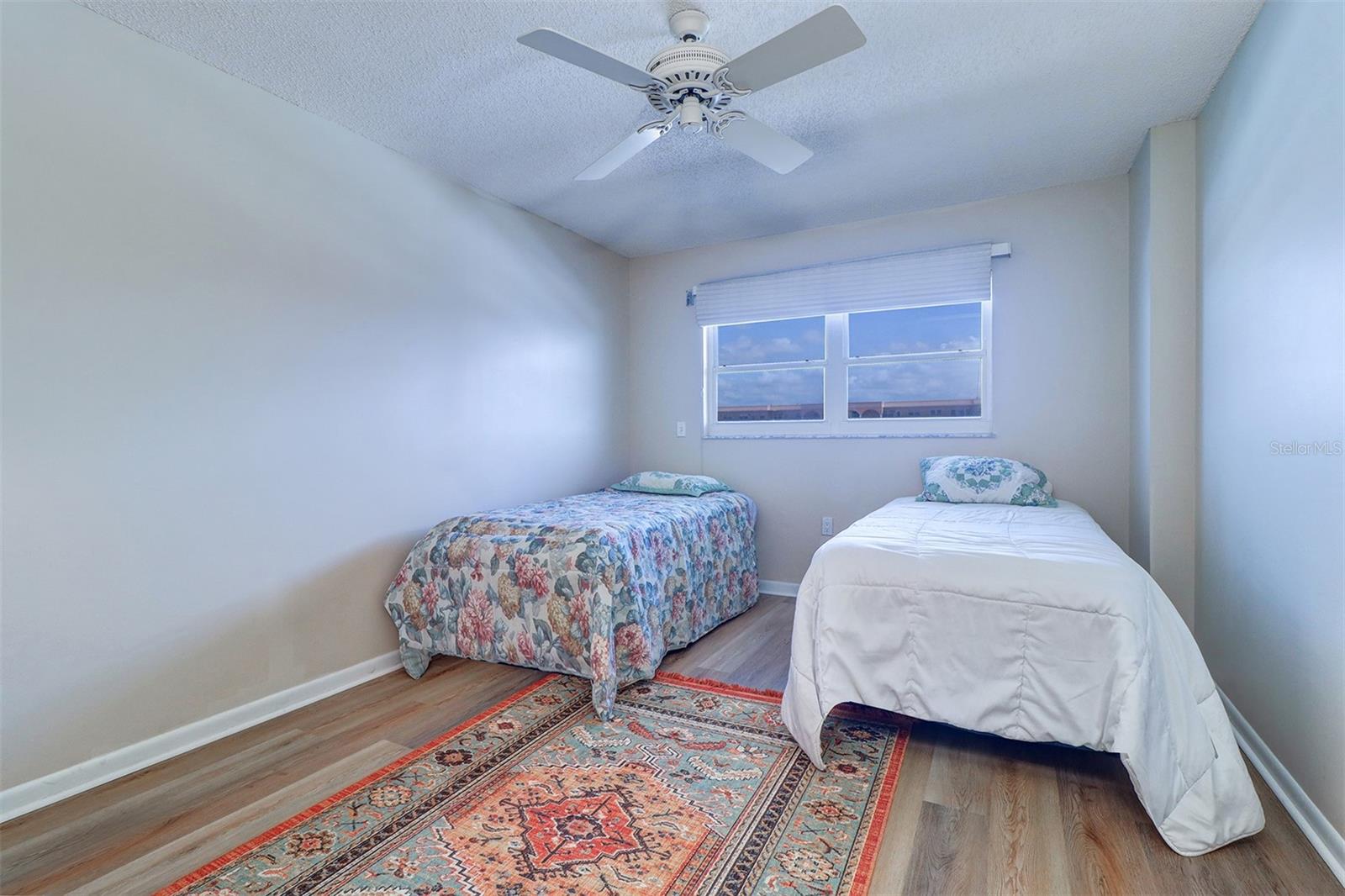 Image 20 of 32 For 6020 Shore Boulevard S 503