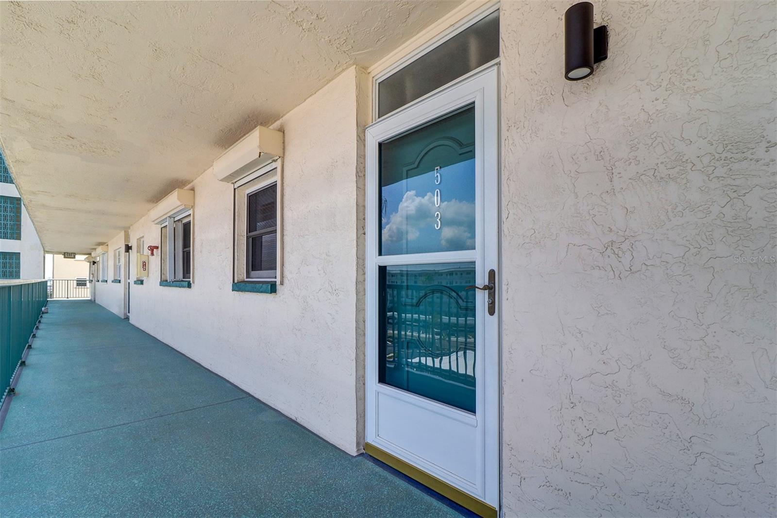 Image 3 of 32 For 6020 Shore Boulevard S 503