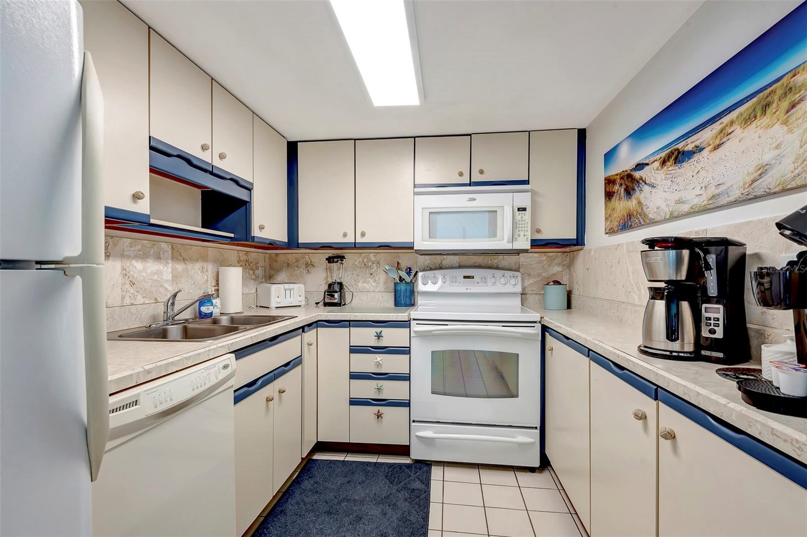 Image 13 of 44 For 2625 Atlantic Avenue 24sw