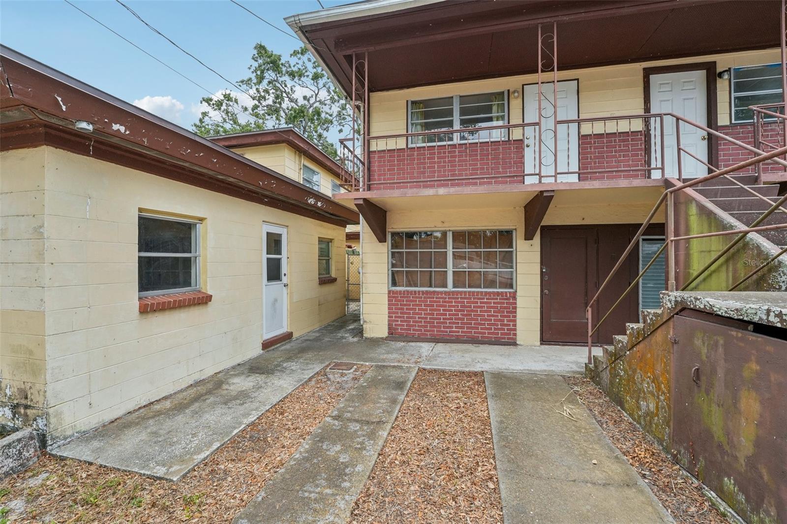Image 11 of 12 For 7180 50th Avenue N